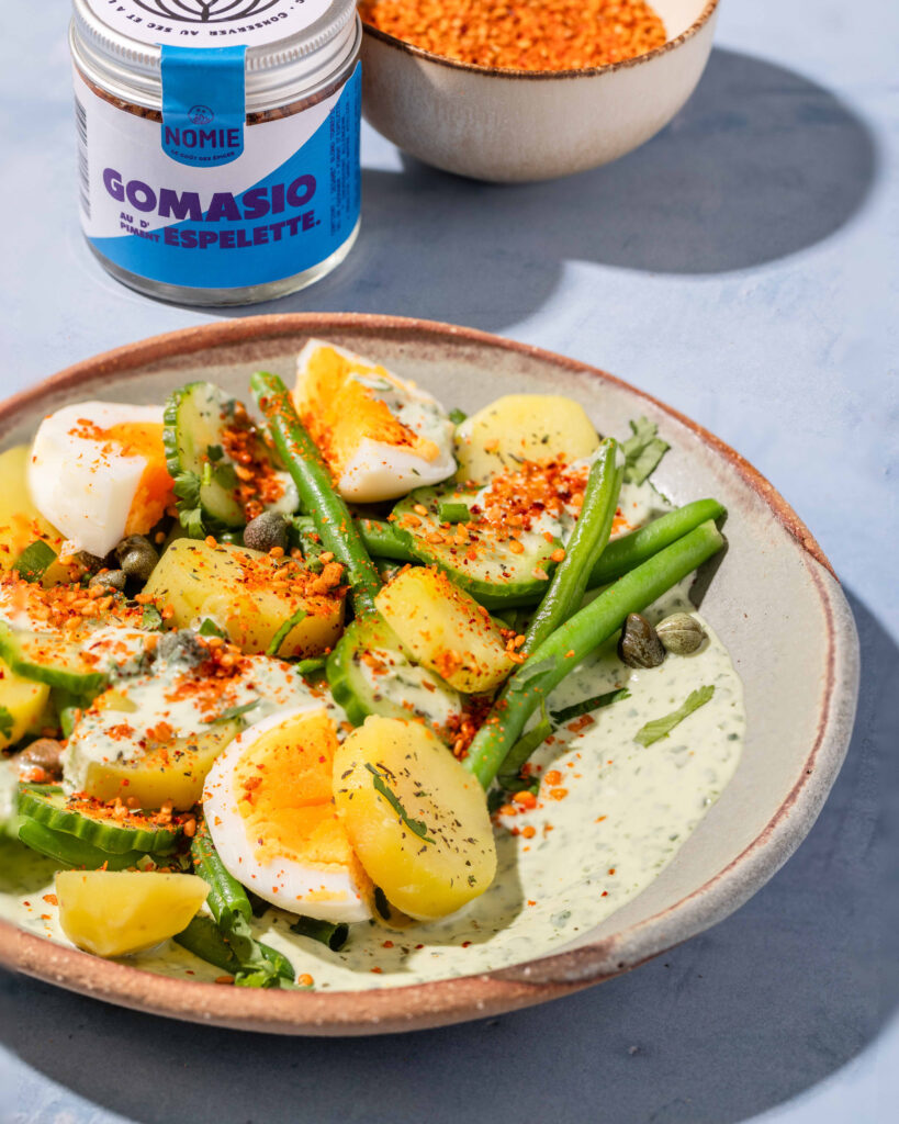 Salade Haricots Verts, Pommes de Terre, Courgettes et Œuf et Gomasio à l'Espelette, The Travel Buds®